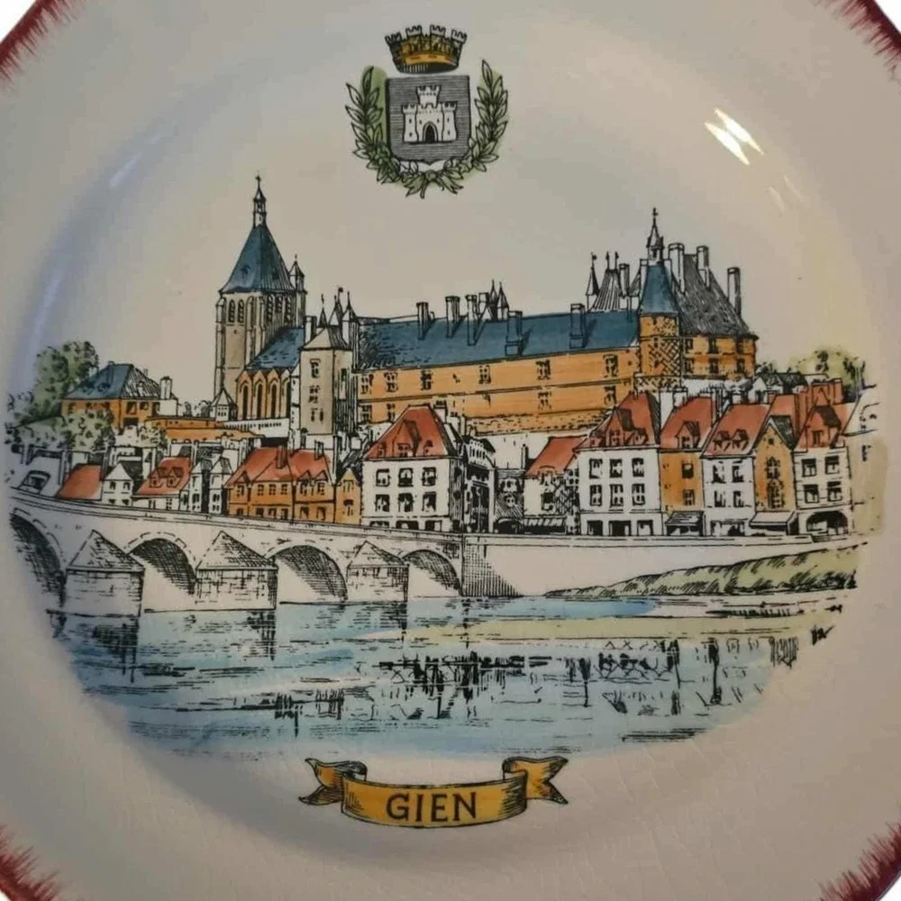 Gien France Plate Decorative Wall Hanging Plate Town‎ Scene Red Trim